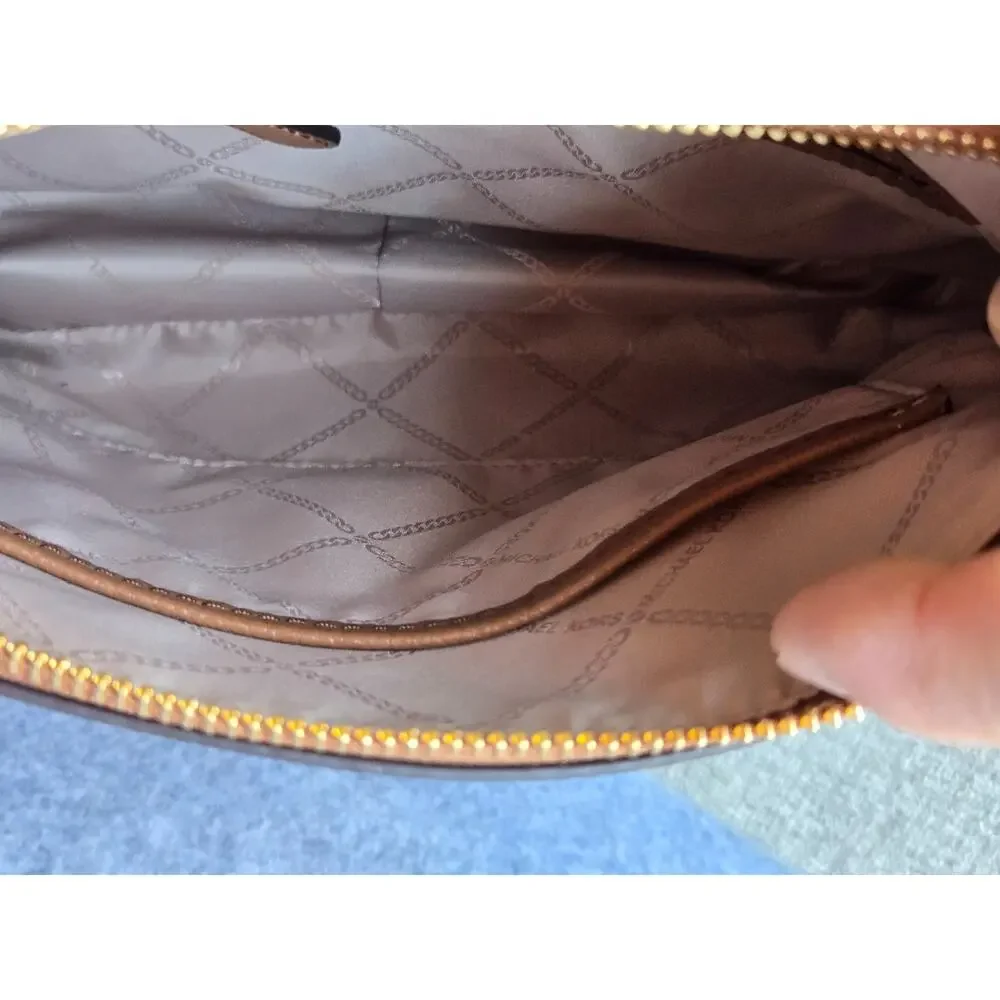 Michael Kors Hand/Shoulder Bag Brown Pebble Leather with Gold Toned Hardware - Picture 7 of 13